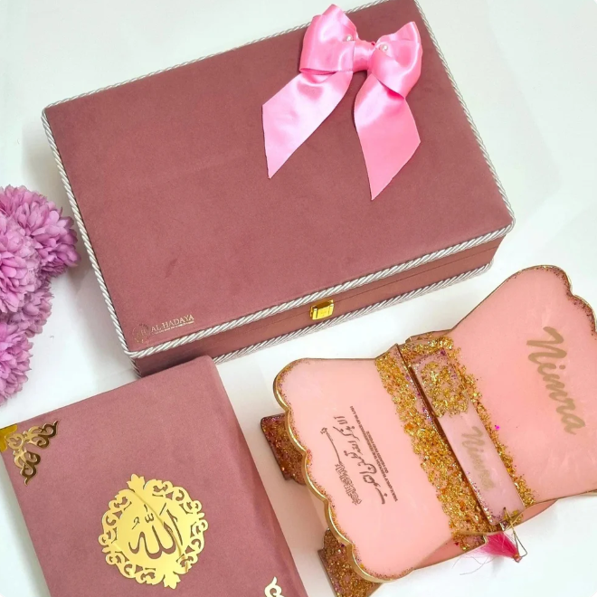 Quran Gift Set Pink